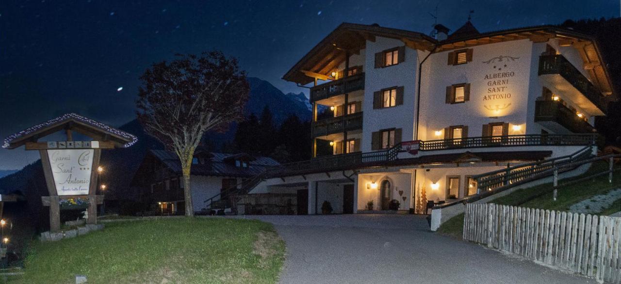 Hotel Garni Sant'Antonio Con Spa Мадонна-ди-Кампильо Экстерьер фото